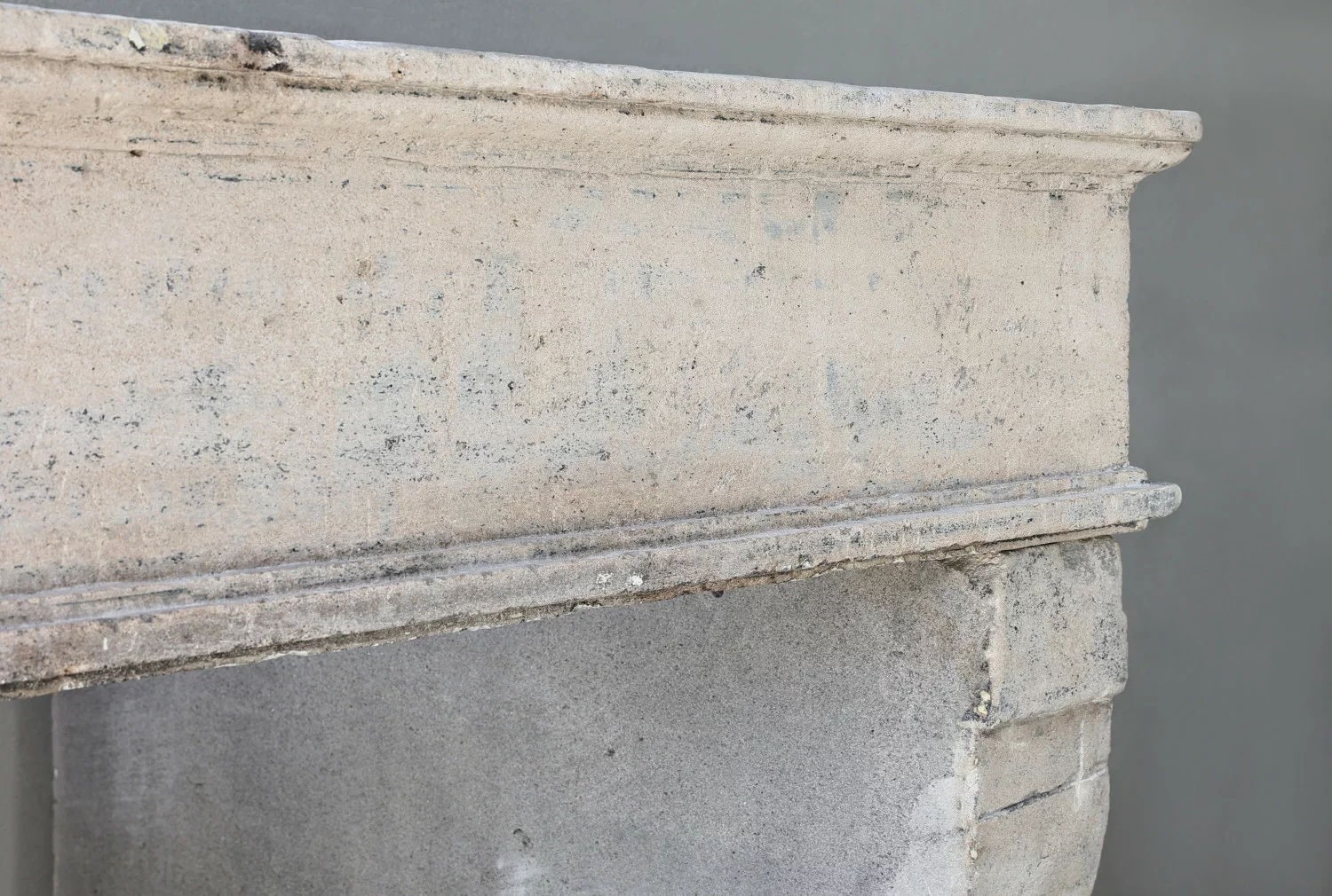 franse kalkstenen mantel