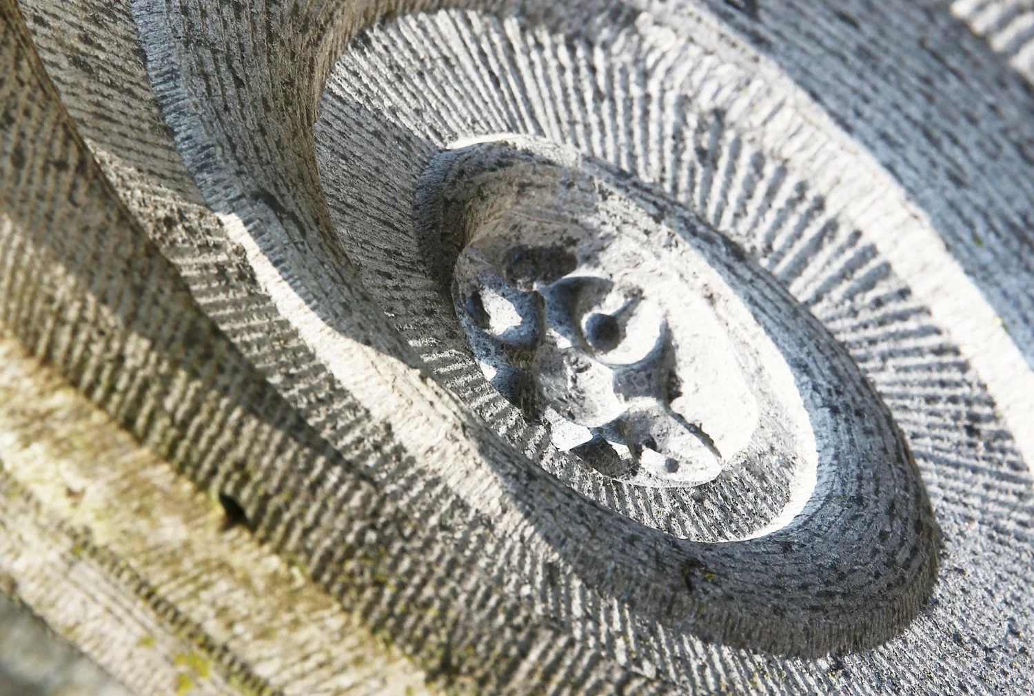 antieke tuinornamenten