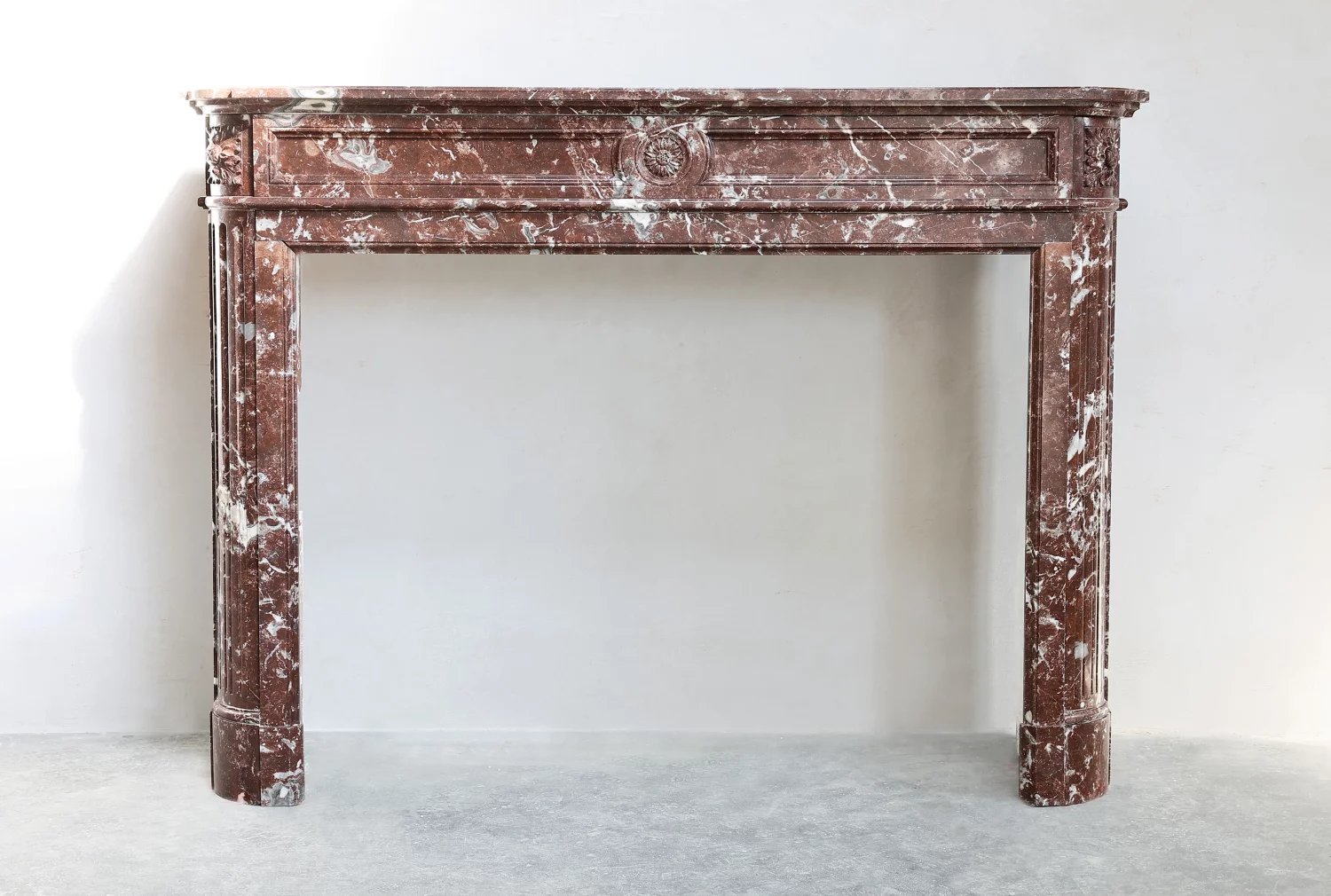 antieke marmeren schouw