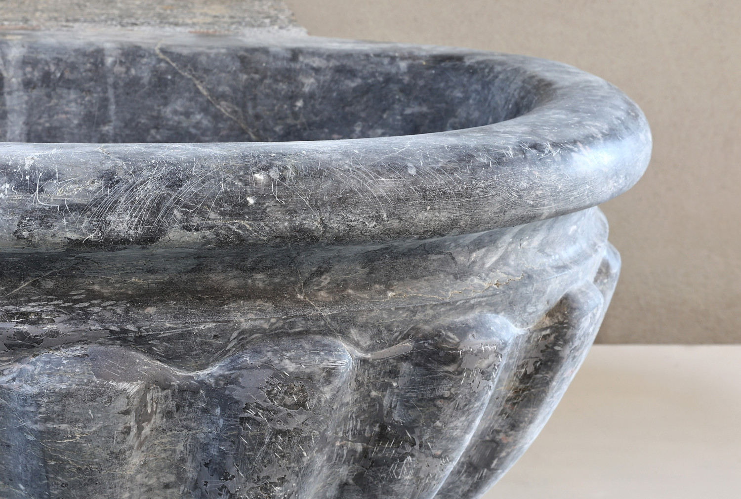 doopfont van marbre des pyrenees