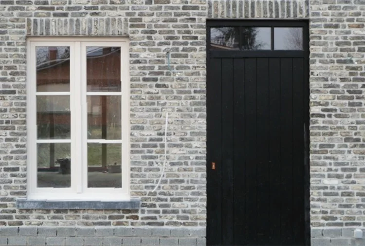 Antieke grijze paepsteentjes