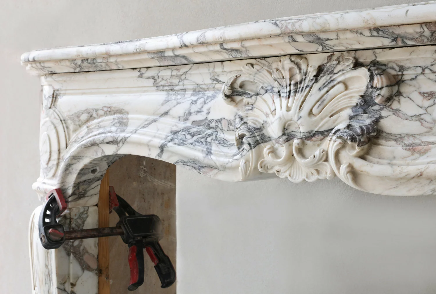 Louis XV stijl mantel