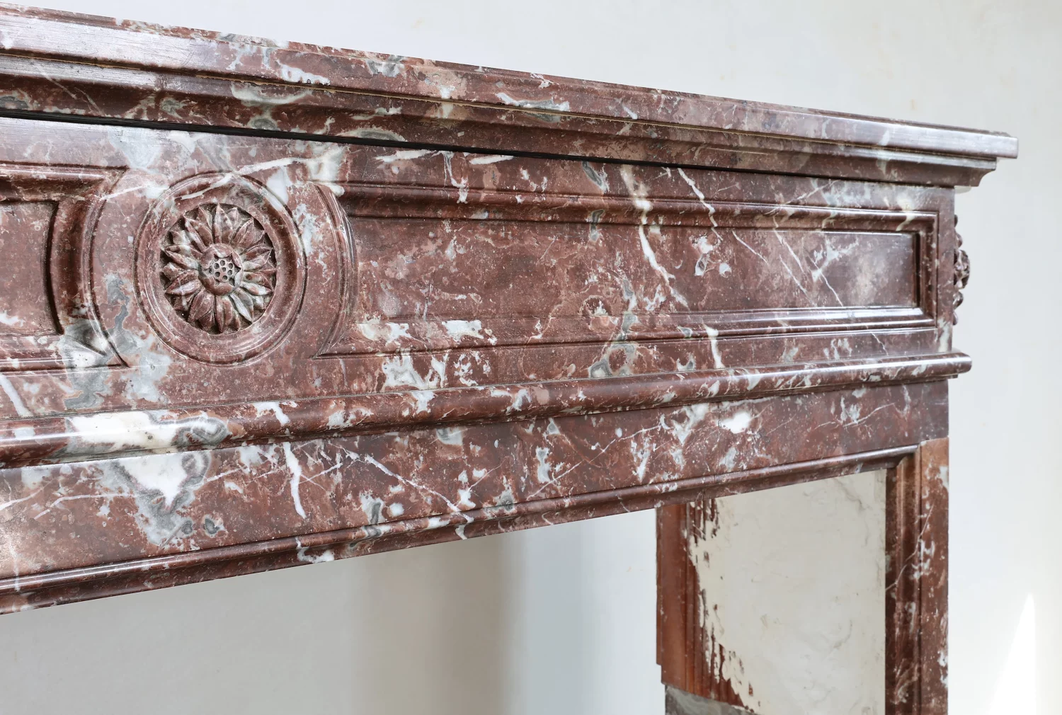 Rouge de Belgique marmeren open haard