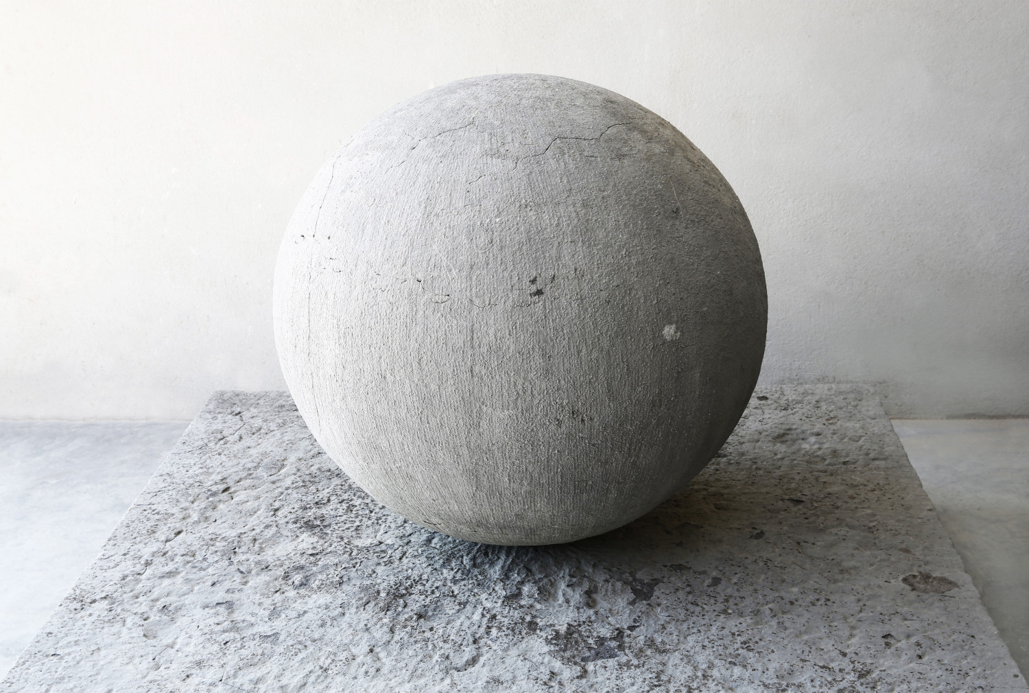 tuinornamenten van belgisch hardsteen