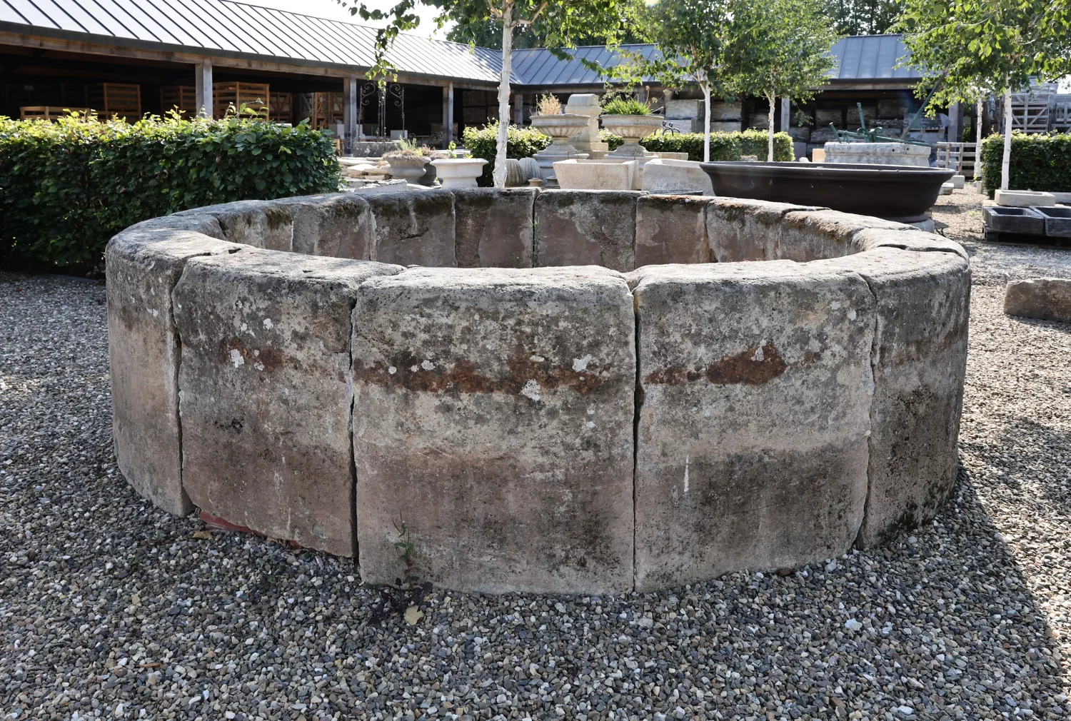 18e eeuws water basin