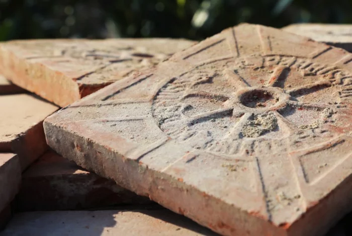 oude "strengpers" plavuizen