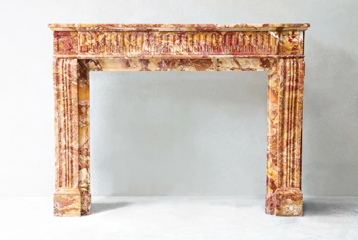 antieke marmeren schouw