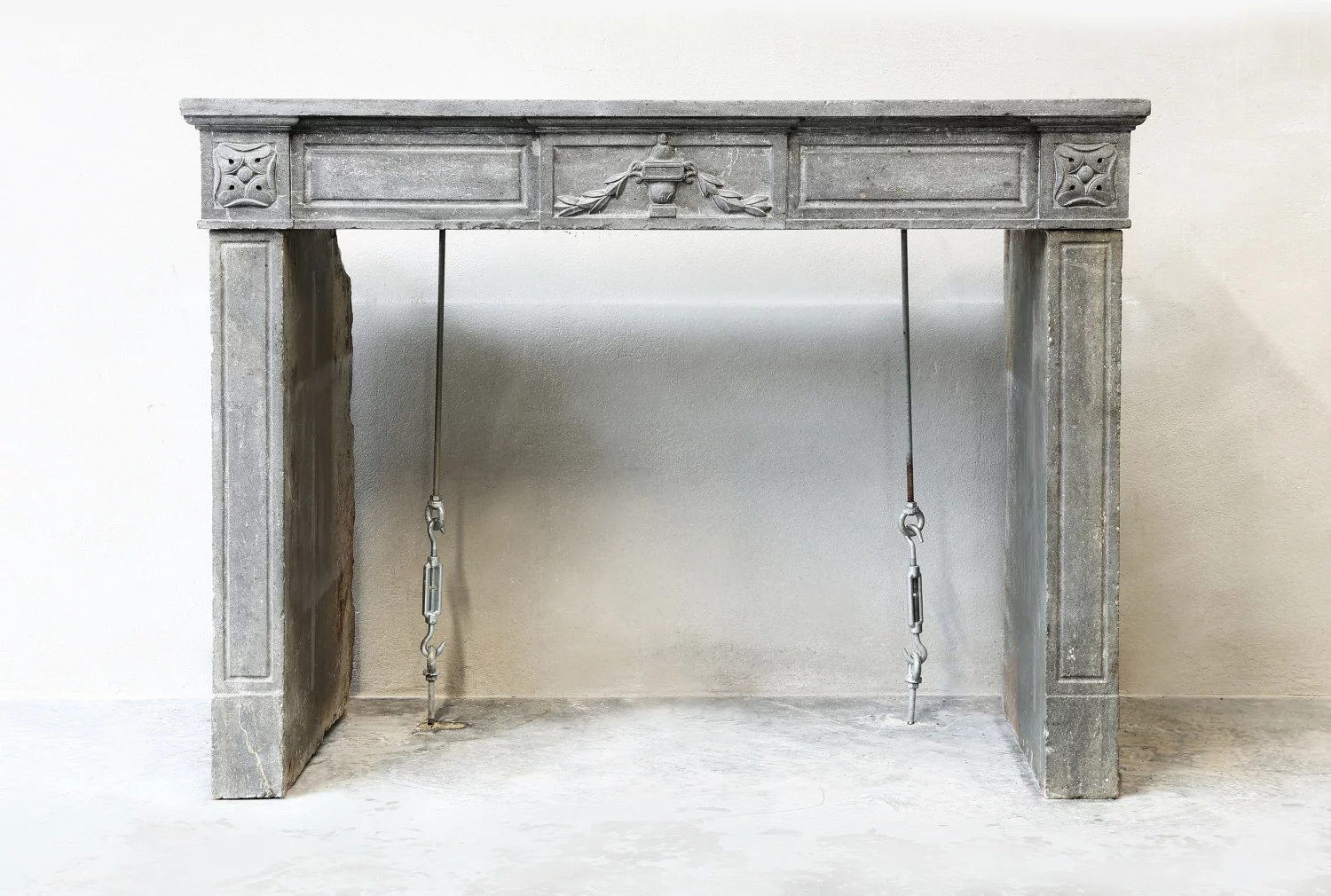 antieke marmersteen schouw