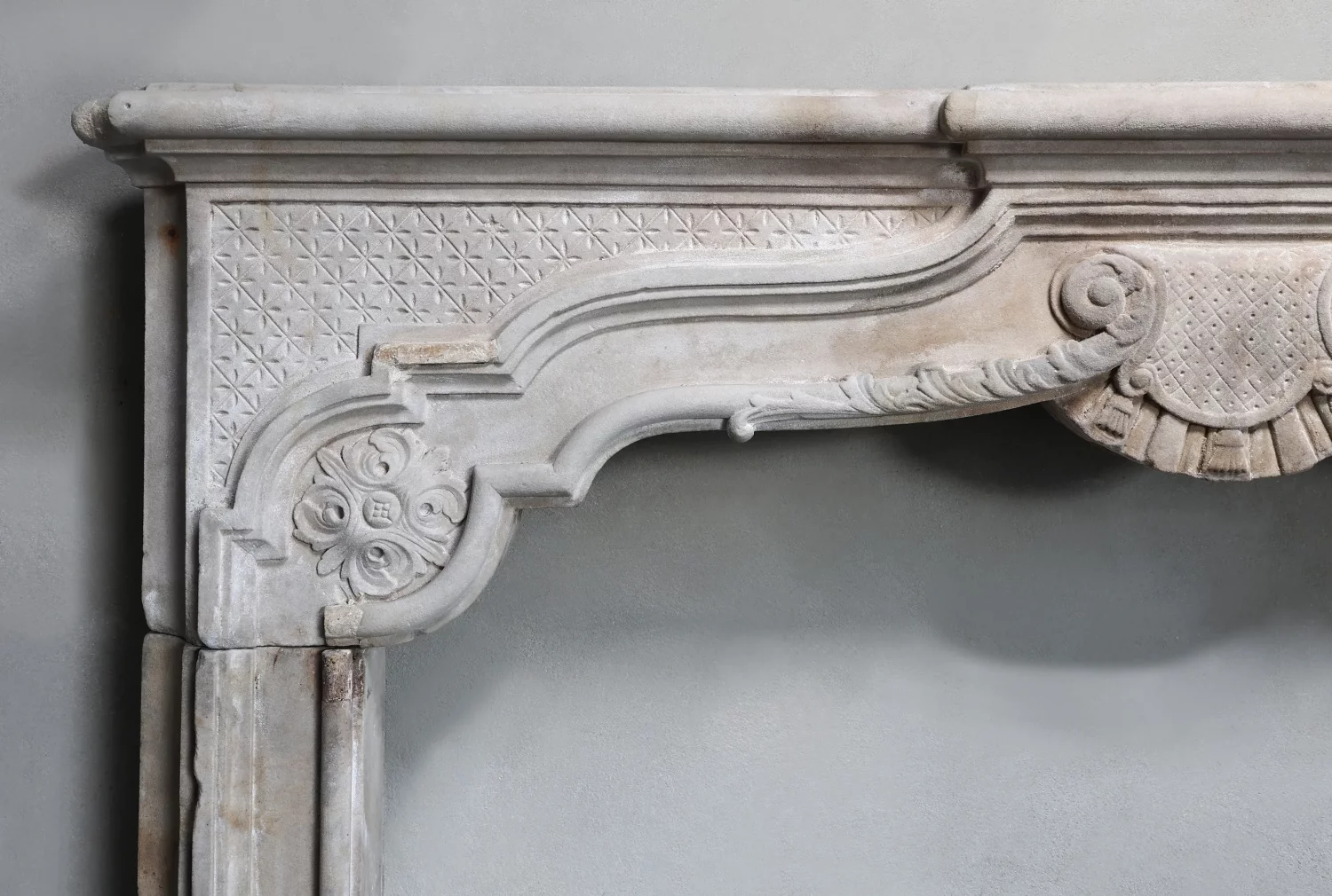 Rococo stijl antieke schouw