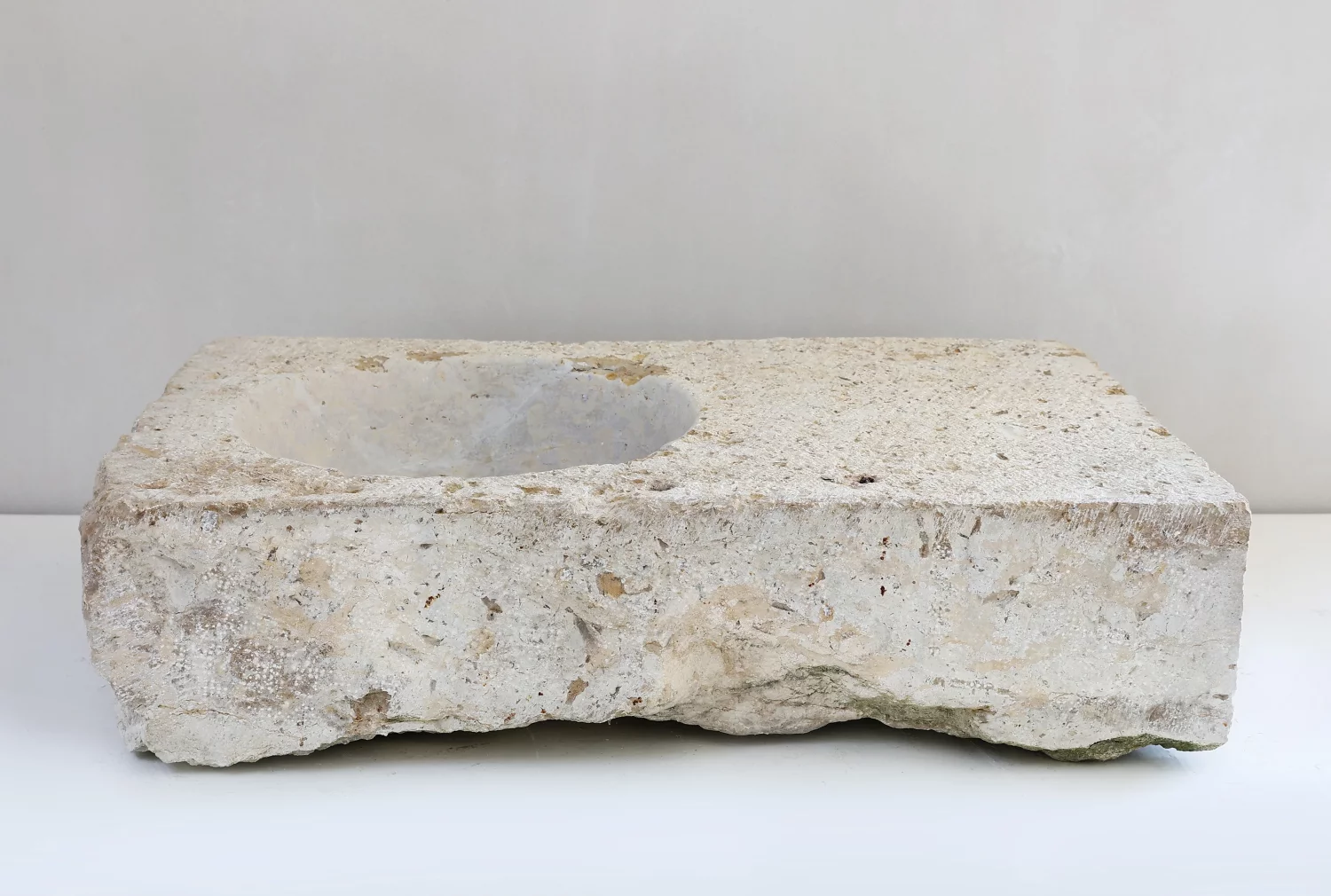 antieke wasbak franse kalksteen