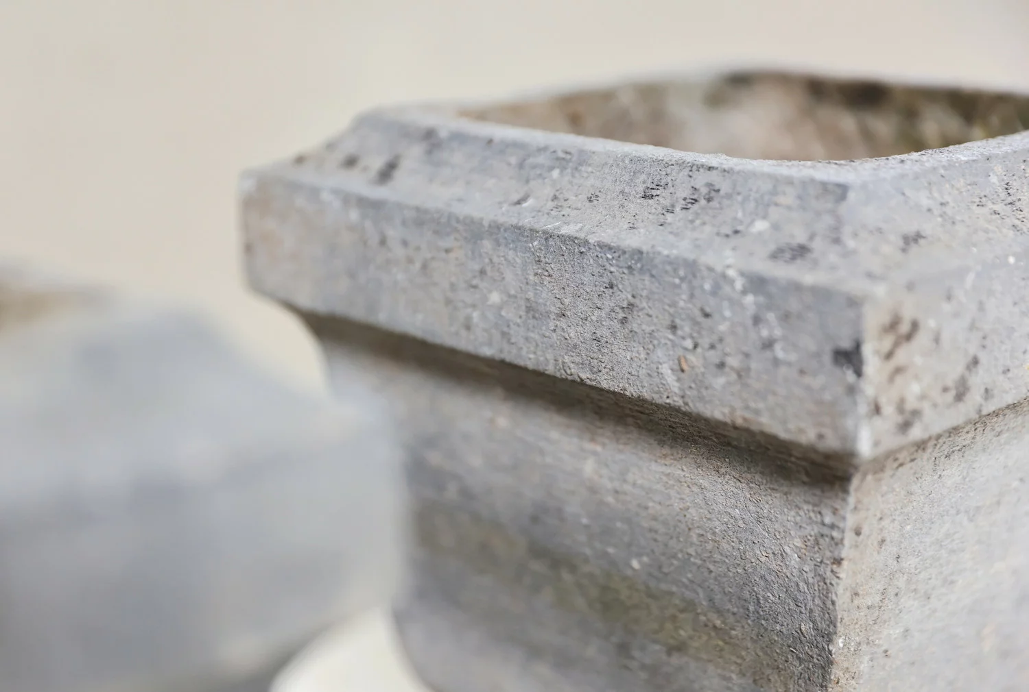 oude set belgisch hardstenen vazen