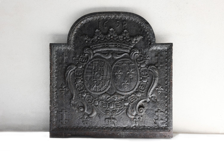 antieke gietijzeren haardplaat