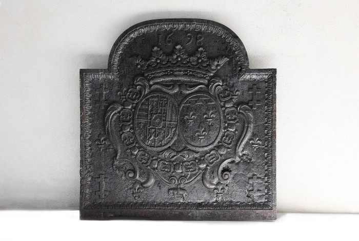 antieke gietijzeren haardplaat