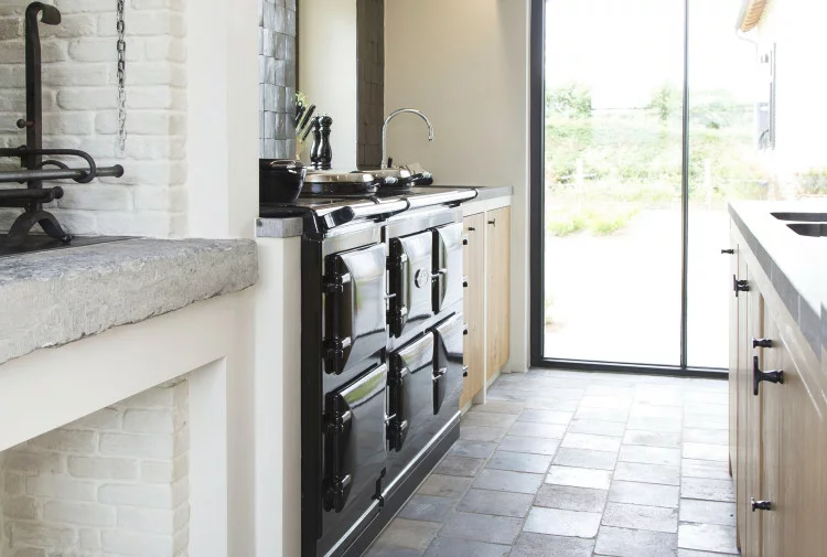 Oude grijze terracotta plavuizen