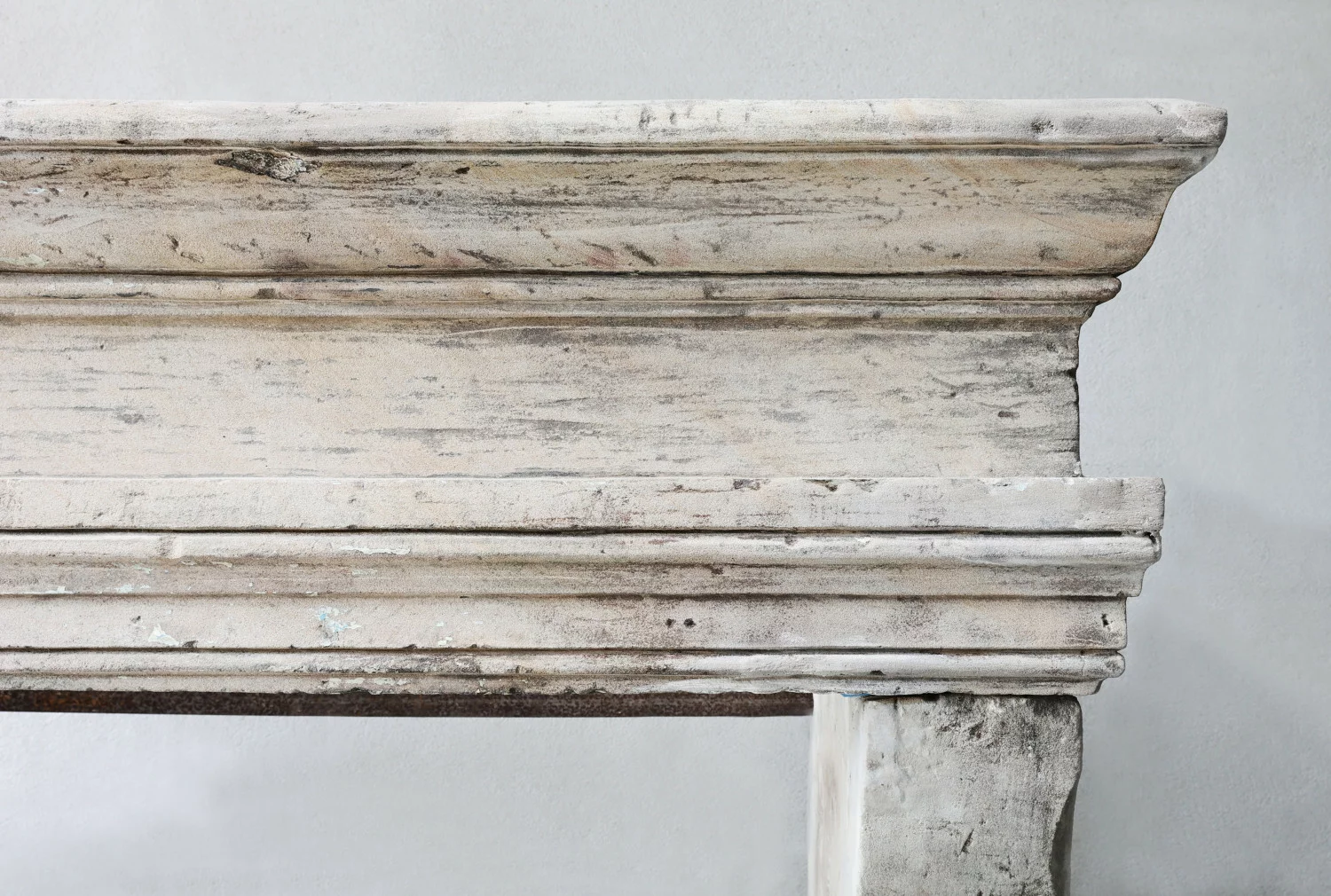 oude franse kalkstenen mantel