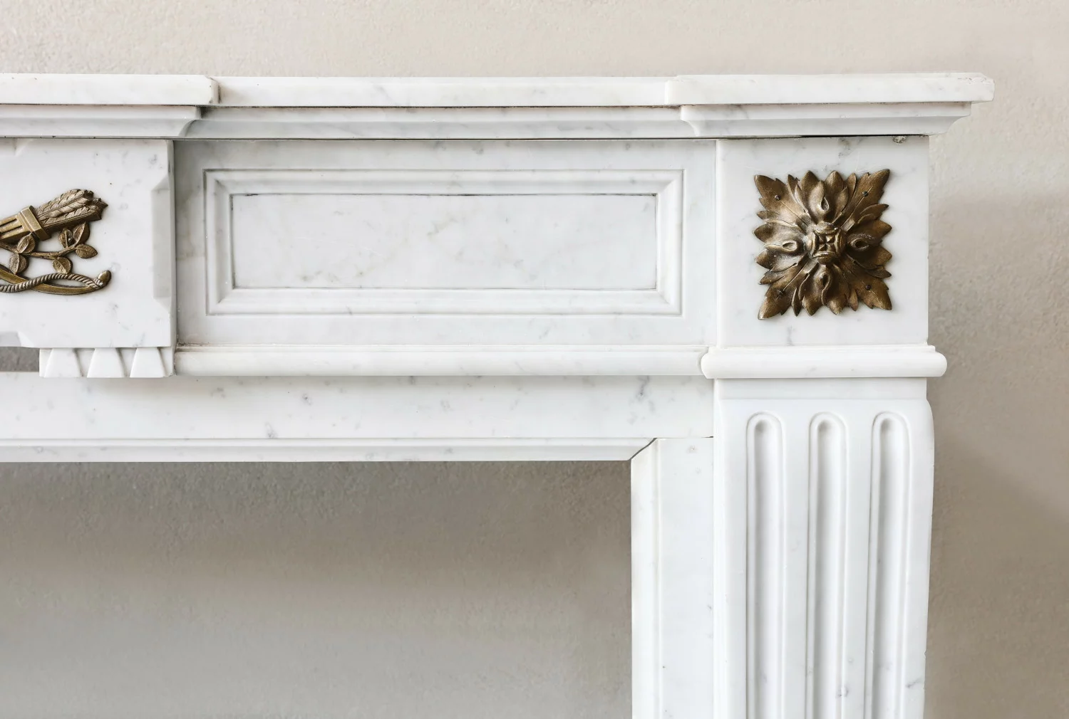 Louis XVI mantel