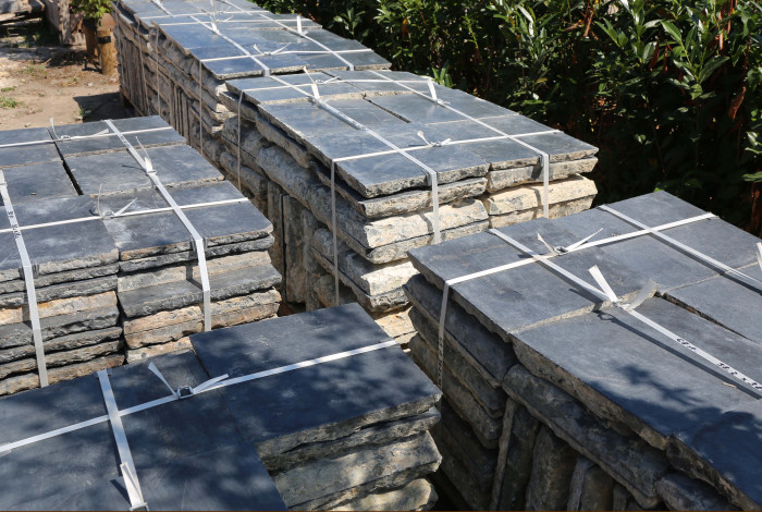 Oude zwart marmer vloer