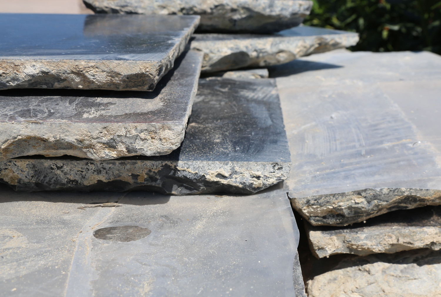 Oude zwart marmer vloer